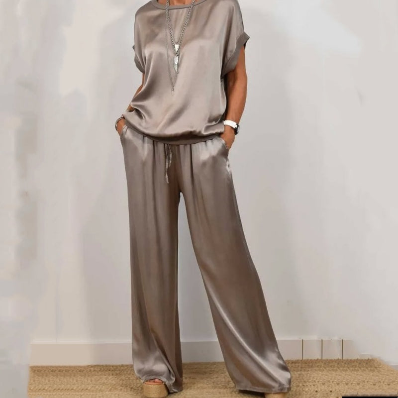 Ensemble Deux Pièces Élégant En Satin